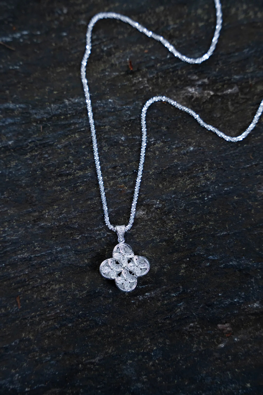 Five Bloom Blessing Pendant Necklace