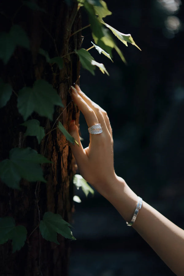 Dewlight Drop Ring
