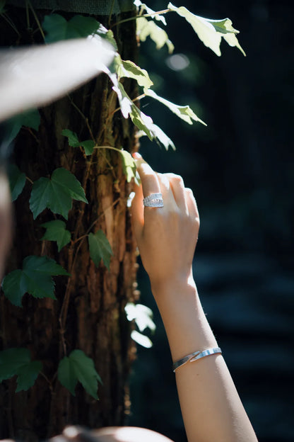 Dewlight Drop Ring