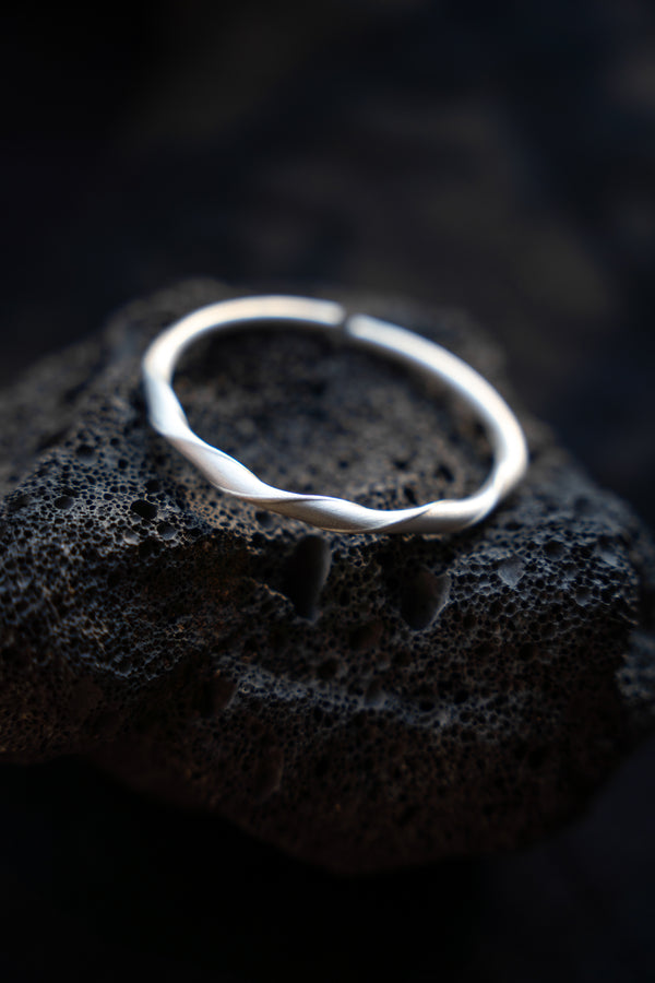 Mist Guard Wide Bangle