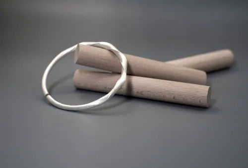 Mist Guard Wide Bangle