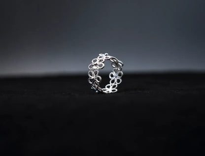 Bloom Circle Fine Ring