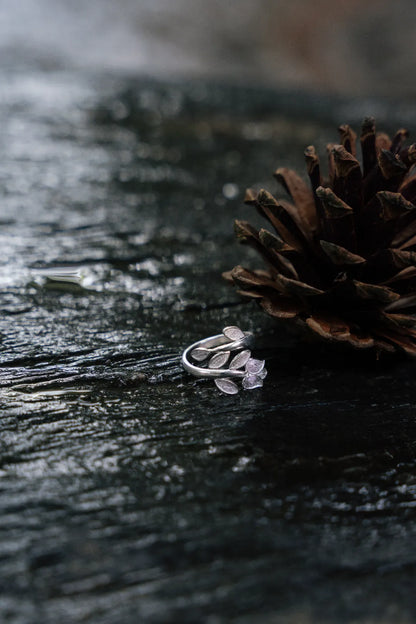 Life Tree Bud Ring