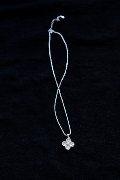 Five Bloom Blessing Pendant Necklace